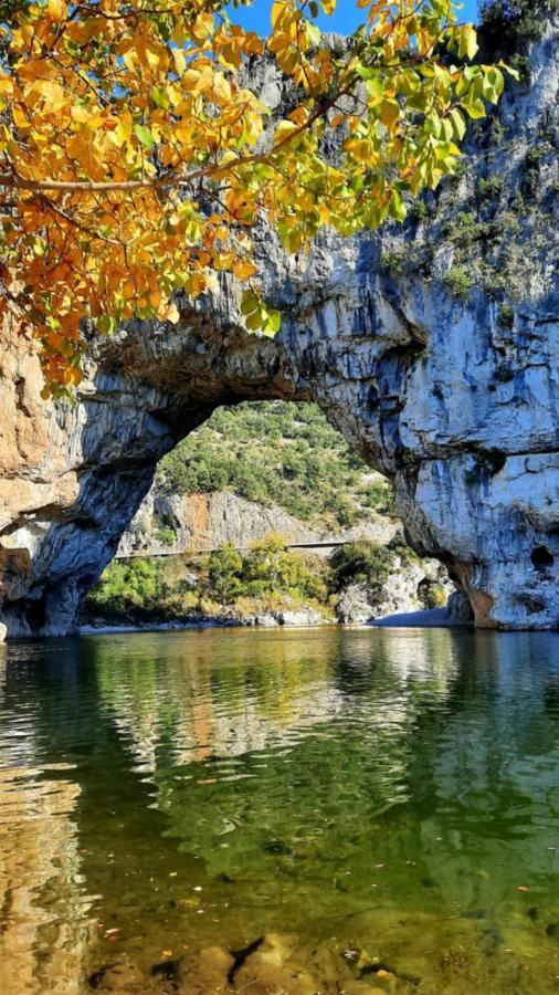 Le Mas Du Paradis Bleu Saint-Andre-de-Cruzieres Eksteriør billede